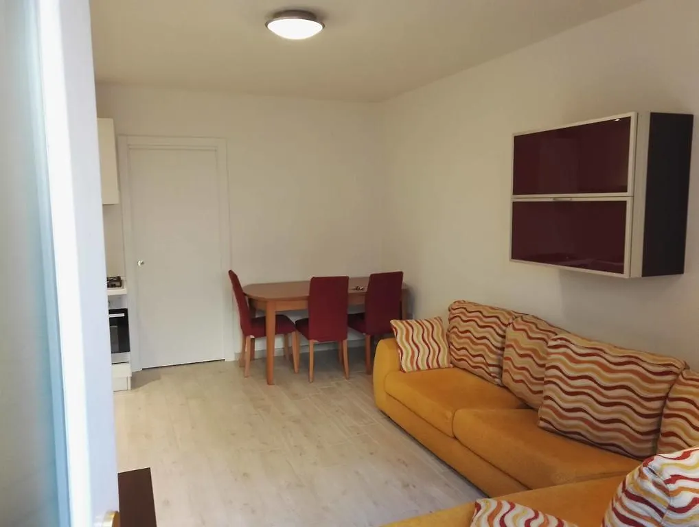 La Casa Nel Borgo Sul Lago Pisogne 0*,  Italy
